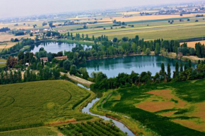  Agriturismo Ai Due Laghi  Гамбулага